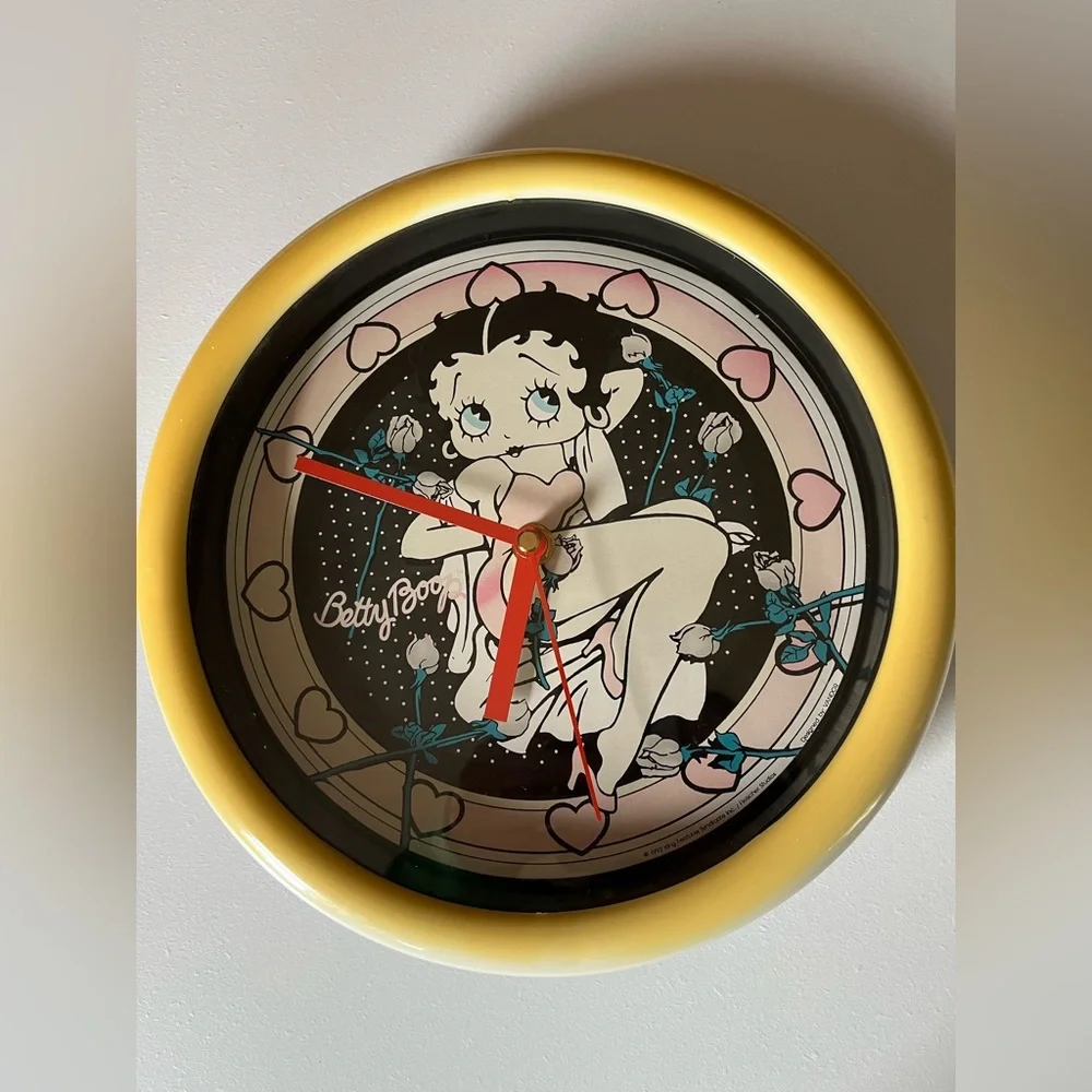 Vintage 1992 fleisher studios Betty Boop wall clock 10'' designed by Vandor